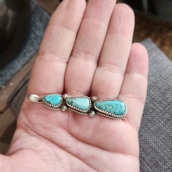 Gorgeous NWOT Native American Navajo Handmade 3 Stone Turquoise Pendant 💙🩵💙🎁 - Picture 10 of 12